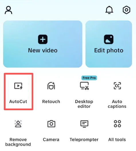 Tab AutoCut trên màn hình chính CapCut điện thoại phiên bản tháng 5 năm 2026, có nhãn Free Pro